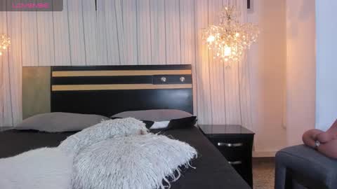 Dahiana Lincoln online show from January 11, 7:59 pm