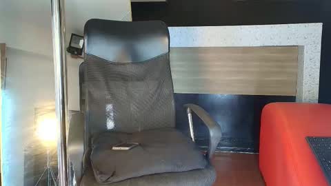 Dante online show from November 12, 7:35 pm