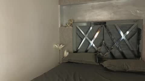 Dante online show from February 10, 8:35 pm