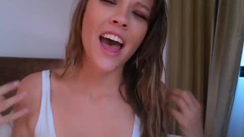 DemiDee online show from September 30, 10:42 am