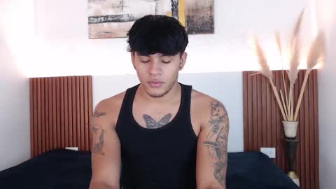 Snapshot of _demon1 chatting on March 21, 1:32 am _demon1 online show from March 21, 1:32 am