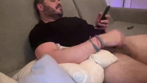 Snapshot of _direwolf_ chatting on February 25, 4:22 am _direwolf_ online show from February 25, 4:22 am