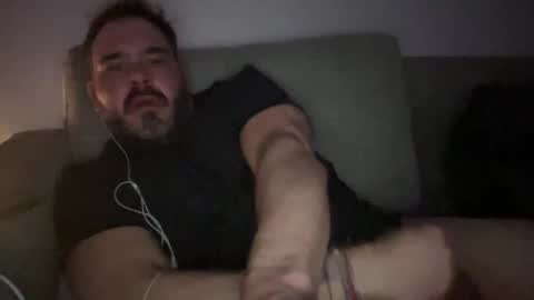 Snapshot of _direwolf_ chatting on March 23, 4:05 am _direwolf_ online show from March 23, 4:05 am