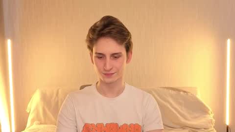 Snapshot of _dream_boys_ chatting on February 24, 4:43 am _dream_boys_ online show from February 24, 4:43 am