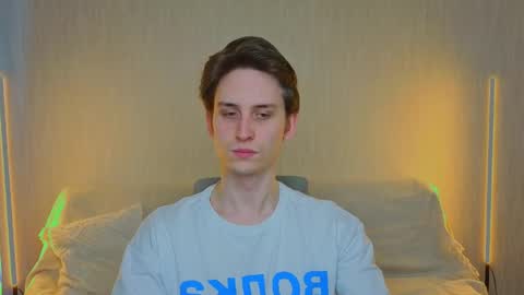 Snapshot of _dream_boys_ chatting on March 2, 4:47 am _dream_boys_ online show from March 2, 4:47 am