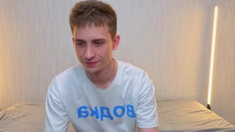 Snapshot of _dream_boys_ chatting on May 22, 5:58 am _dream_boys_ online show from May 22, 5:58 am