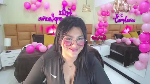 Dulcinea online show from February 4, 11:38 am