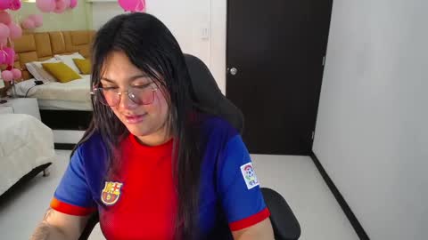 Dulcinea online show from February 7, 3:01 am