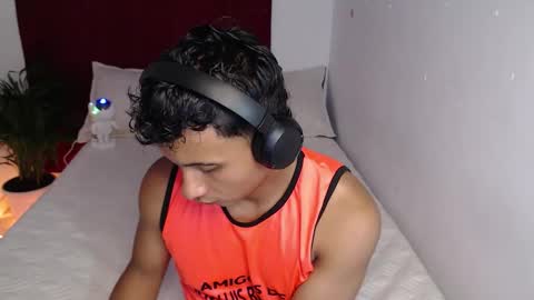 _duvan_123 online show from January 9, 2:25 am