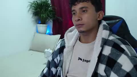 _duvan_123 online show from February 1, 2:21 am