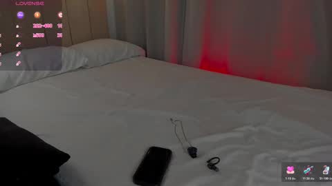 Emma and Tonny online show from November 18, 11:58 am