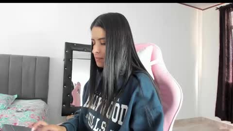 _elektrah online show from February 26, 4:45 pm