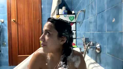  elena barra online show from January 13, 6:38 pm