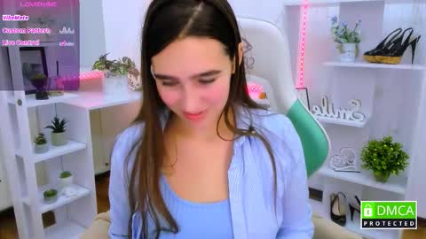 Snapshot of _eliizabeth__ chatting on February 3, 9:53 pm Lizzy online show from February 3, 9:53 pm