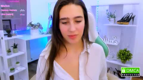 Snapshot of _eliizabeth__ chatting on February 5, 9:41 pm Lizzy online show from February 5, 9:41 pm