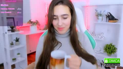 Snapshot of _eliizabeth__ chatting on February 12, 10:27 pm Lizzy online show from February 12, 10:27 pm