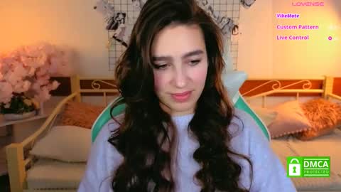 Snapshot of _eliizabeth__ chatting on March 8, 11:52 pm Lizzy online show from March 8, 11:52 pm