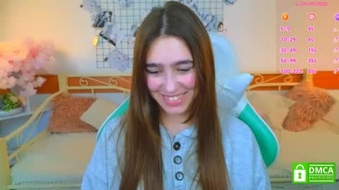 Snapshot of _eliizabeth__ chatting on March 30, 10:44 pm Lizzy online show from March 30, 10:44 pm