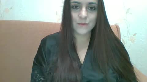 Eloiz online show from February 18, 3:54 pm