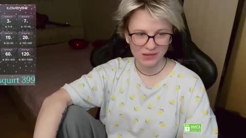 Snapshot of _elven_dreams__ chatting on February 28, 7:20 am chloue and Gretta online show from February 28, 7:20 am