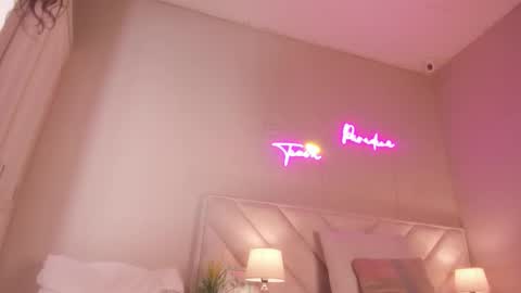 Hi Im Emily online show from January 16, 6:56 pm