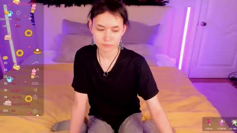 _emily__strike_ online show from December 17, 9:59 am