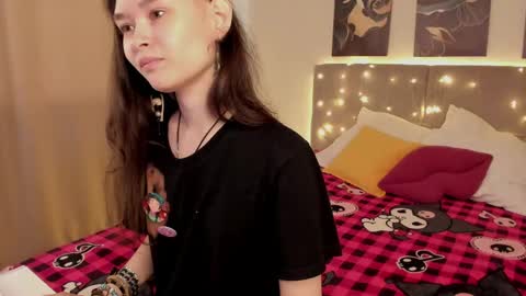 _emily__strike_ online show from May 14, 2:07 am