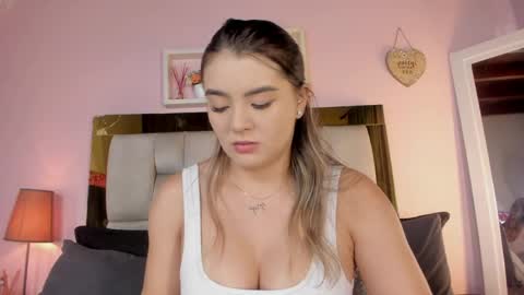 Isabella online show from May 20, 12:11 pm