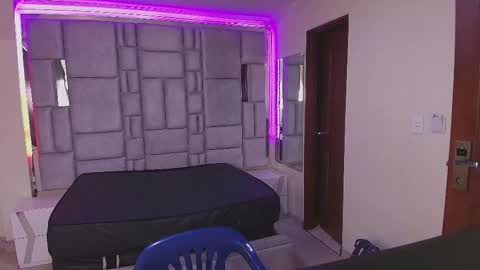 Emily  online show from January 9, 11:13 am