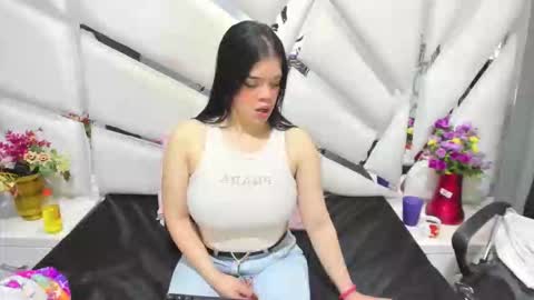 emily  online show from February 24, 1:31 pm