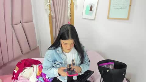 emily  online show from May 11, 1:28 pm