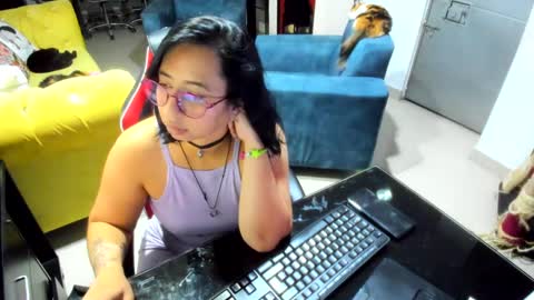 Snapshot of _emma_loyd_ chatting on February 3, 11:36 pm Emma online show from February 3, 11:36 pm