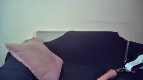 Emma Sugar online show from July 1, 9:00 am