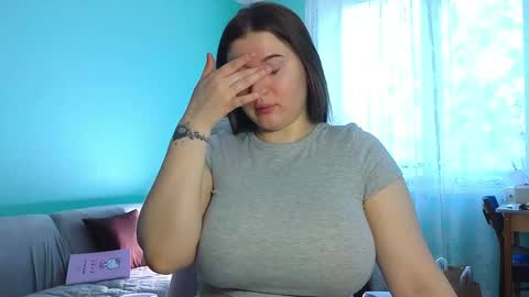 Sam  online show from May 8, 2:11 pm