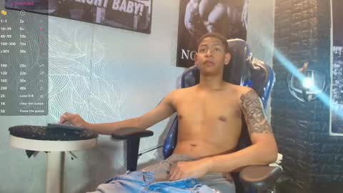 _erick_j online show from May 8, 7:52 pm