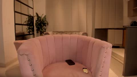 Eva online show from December 18, 1:33 am