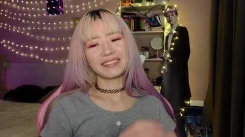 Snapshot of _eve____ chatting on February 4, 12:38 am EveEva online show from February 4, 12:38 am