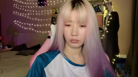 Snapshot of _eve____ chatting on February 4, 10:26 pm EveEva online show from February 4, 10:26 pm