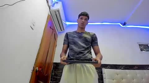 Snapshot of _felix_laurens chatting on March 28, 8:08 pm Flix online show from March 28, 8:08 pm