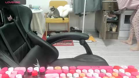 Alis online show from February 9, 7:45 am