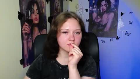 Alice online show from June 12, 5:56 pm