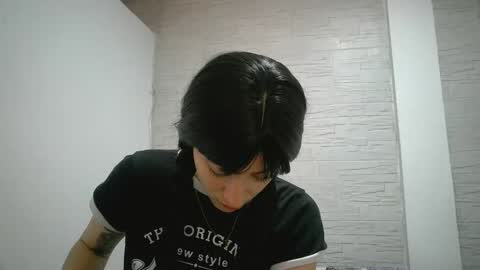 Mia-foster online show from November 11, 7:25 pm