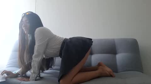 Snapshot of _ghostgirl__ chatting on February 13, 8:03 pm SKY online show from February 13, 8:03 pm