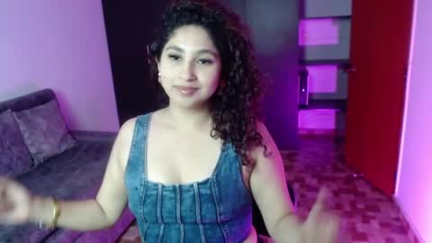 Gia Independent model online show from February 20, 12:40 am