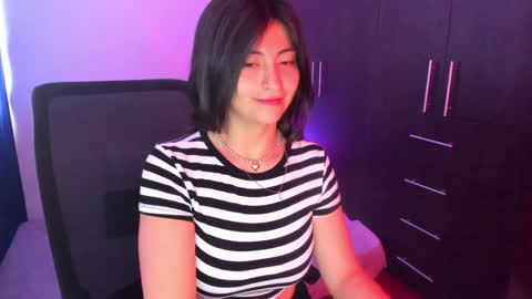_giaa_ online show from December 1, 5:46 pm