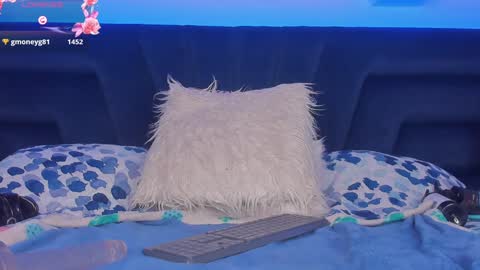 Snapshot of _giarose chatting on December 27, 8:07 pm Gia Rose online show from December 27, 8:07 pm