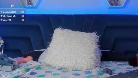 Snapshot of _giarose chatting on January 30, 9:36 pm Gia Rose online show from January 30, 9:36 pm