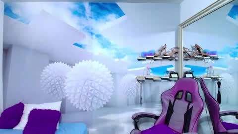 Snapshot of _gold_strawberry_ chatting on May 10, 12:27 am _gold_strawberry_ online show from May 10, 12:27 am