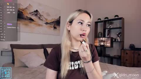 Snapshot of _golden_moon_ chatting on September 19, 6:08 pm Rina online show from September 19, 6:08 pm