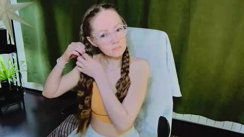 _goldilocks__ online show from February 1, 9:52 am